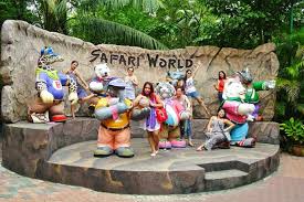 Safari world & marine park with lunch ( sic )