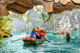 Ninh Binh Full Day Tour – Hoa Lu, Tam Coc & Mua Cave